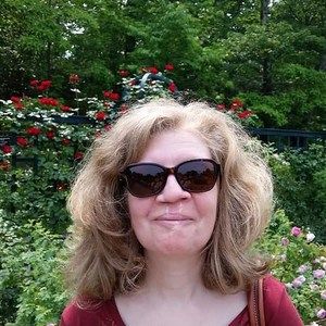 Meet your Posher, Elizabeth